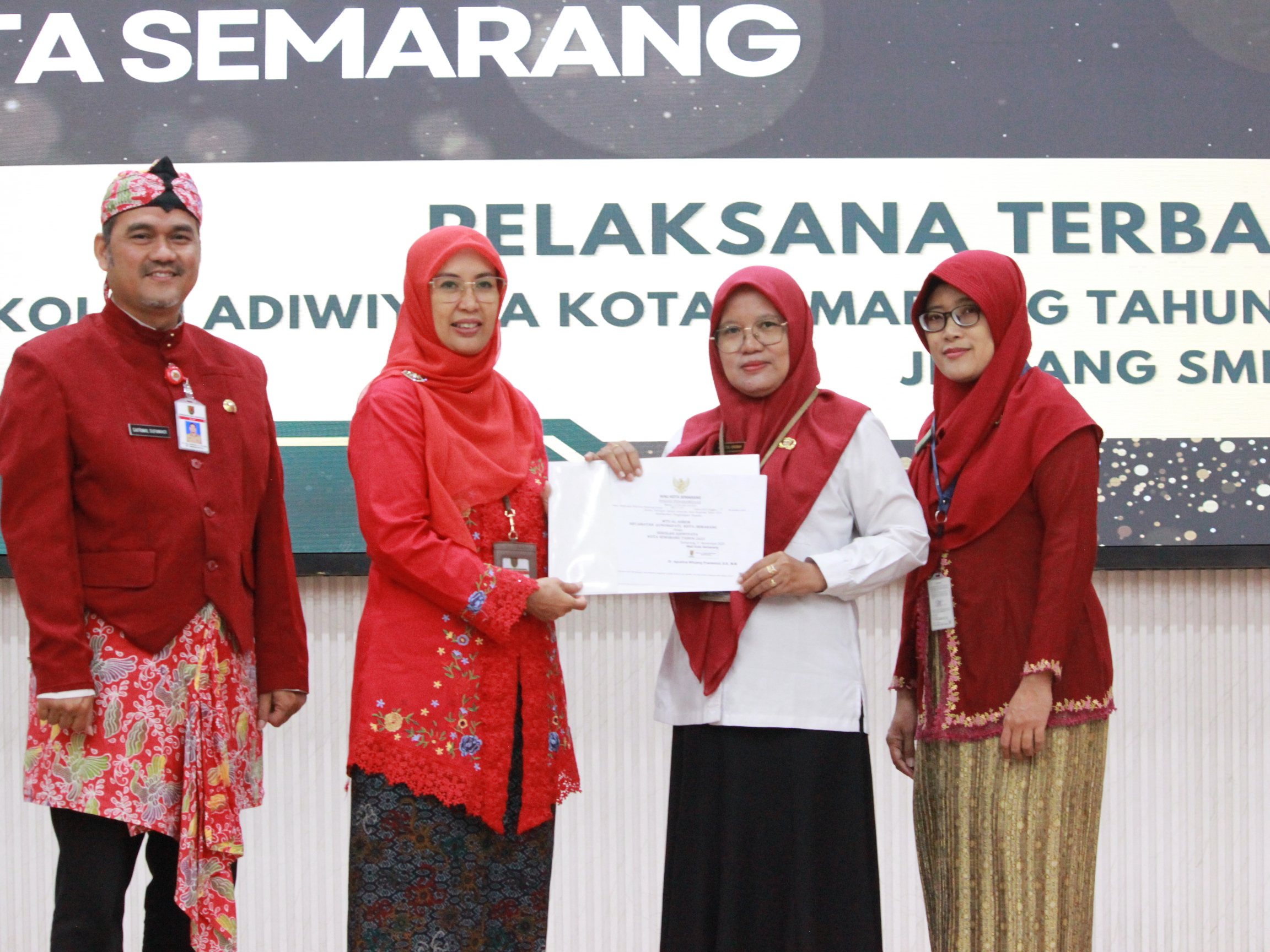 Foto Pemkot Semarang Apresiasi 5 Kelurahan Terbaik di Program Kampung Iklim