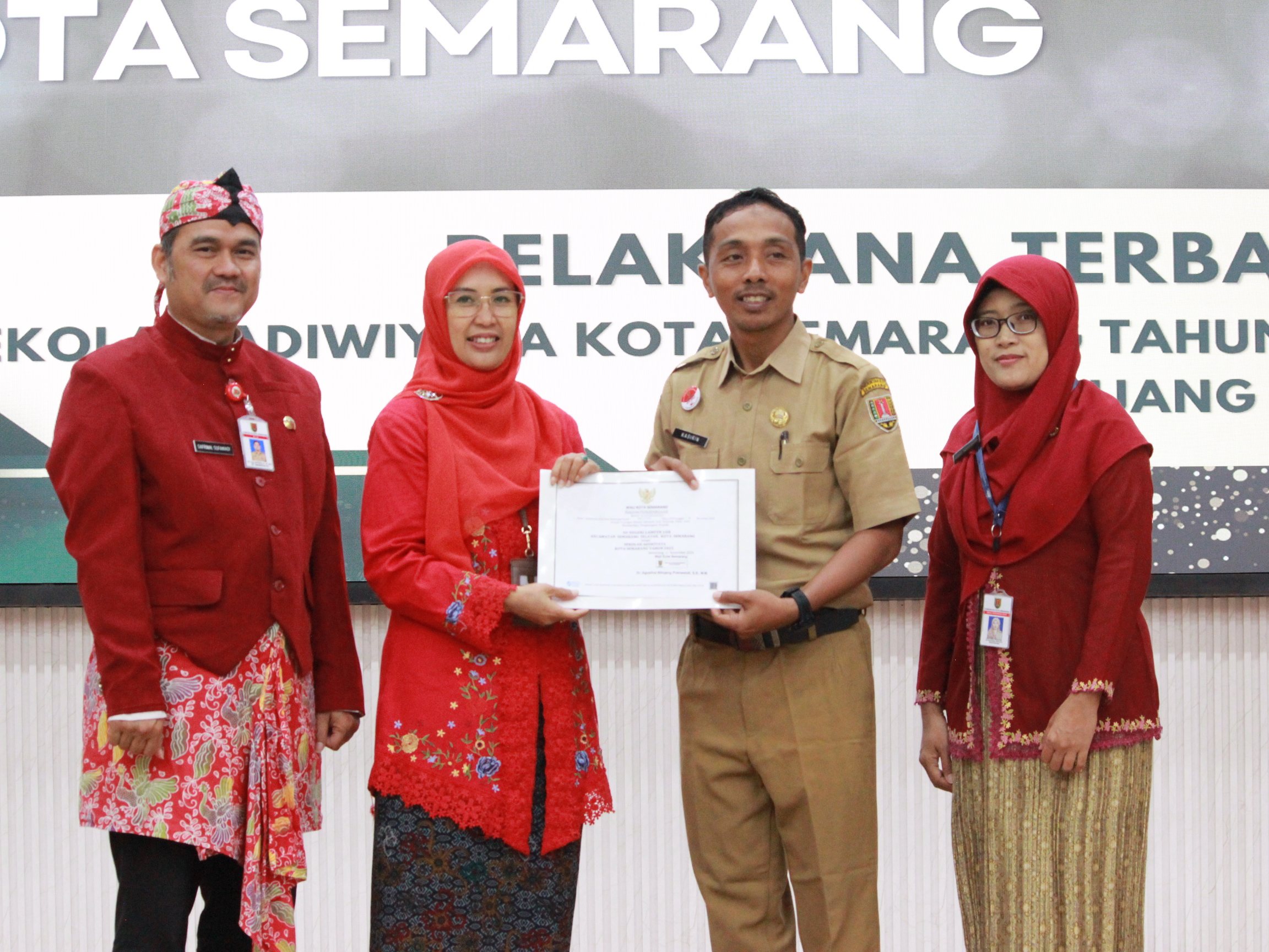 Foto Pemkot Semarang Apresiasi 5 Kelurahan Terbaik di Program Kampung Iklim